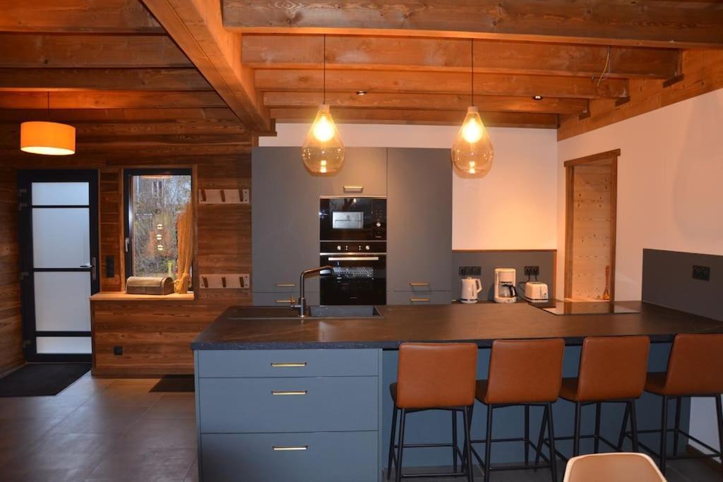 A La Cheneau Villa Rochesson Екстериор снимка