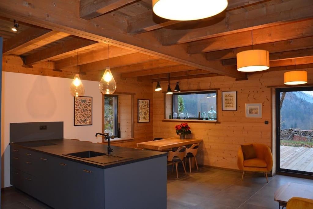 A La Cheneau Villa Rochesson Екстериор снимка